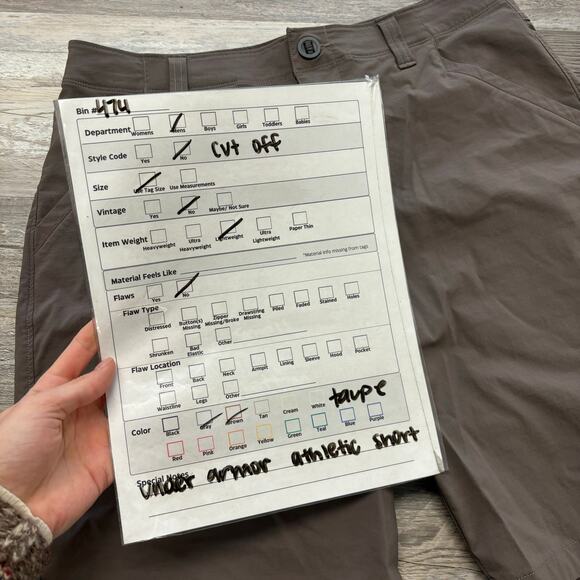 Under Armour Taupe Mens 32 Loose Heat Gear Hiking Athletic Shorts Polyester - Picture 8 of 11